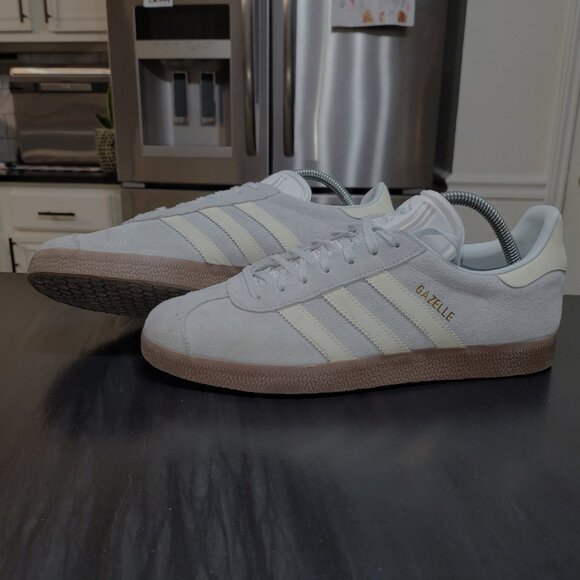 Adidas Gazelle Originals OG Blue Tint/ White Gum Sole CQ2178 - Picture 15 of 16